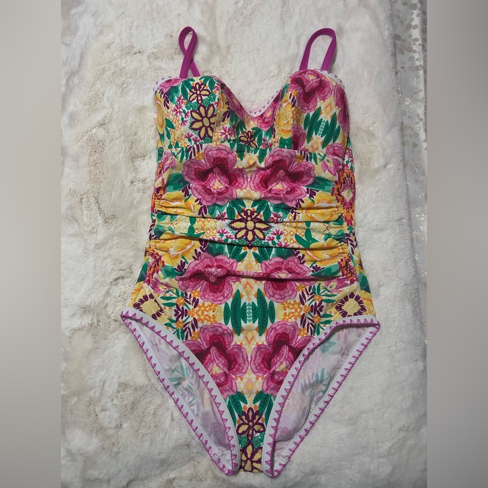 UK Brand Fig Leaves Bra Sized Floral One-Piece Swimsuit